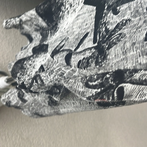 Aritzia wrap dress - Picture 5 of 5